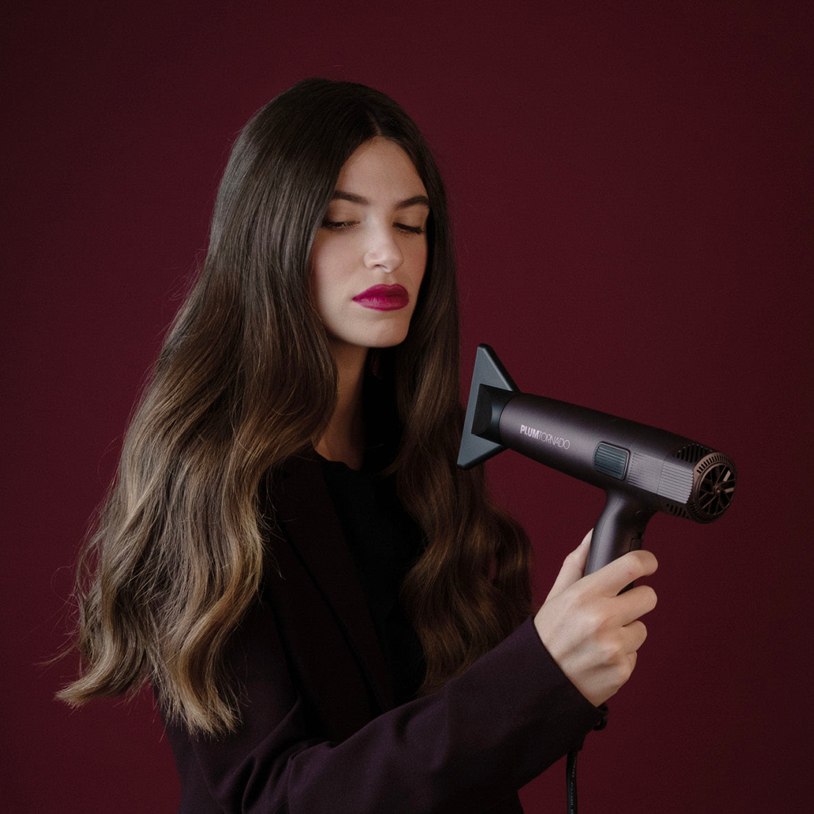 Erittäin hiljainen hiustenkuivaaja kampaamoon