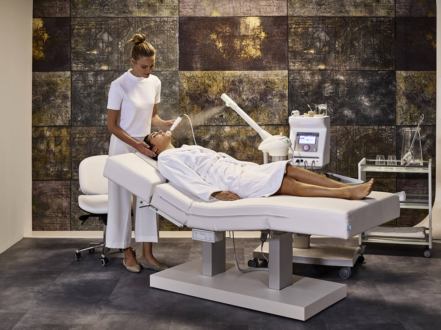 Nilo - hoitolakalusteiden helmi